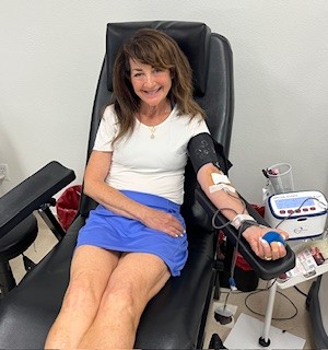 Janice Baker donates her blood